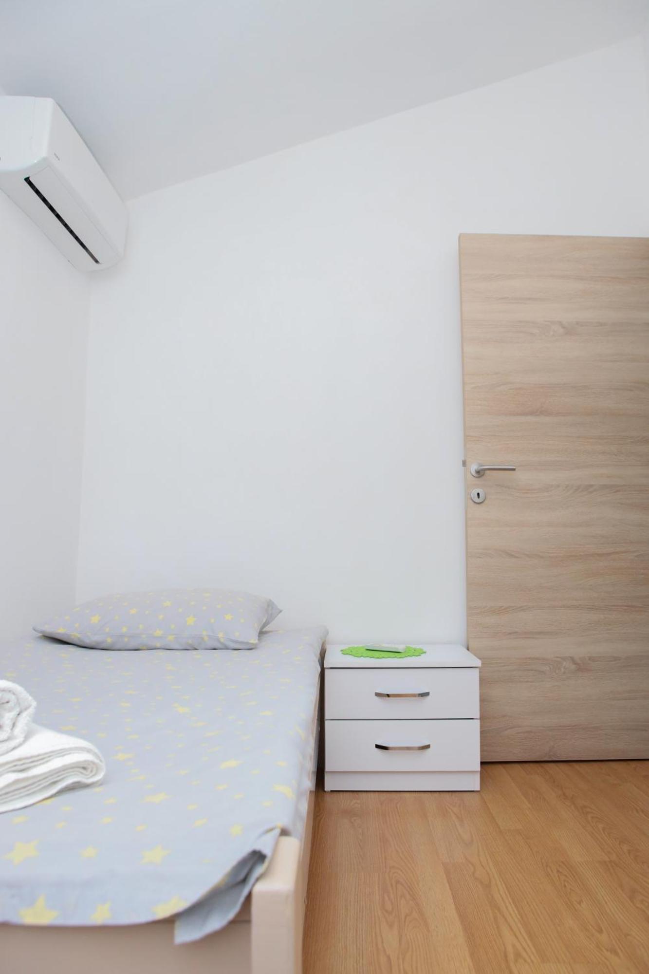 3-Bedroom Apartment With Panoramic Bay Views 코토르 외부 사진